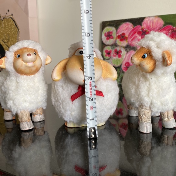 A bundle of sheep 🐑 figurines - Picture 9 of 13